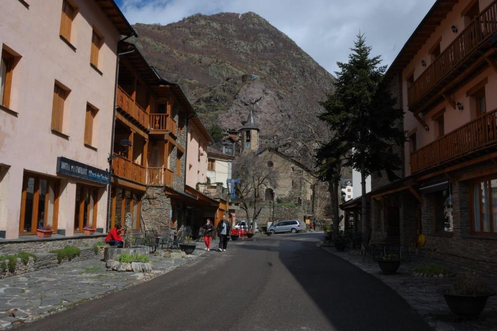 Hotel Llacs De Cardos Tavascan Buitenkant foto